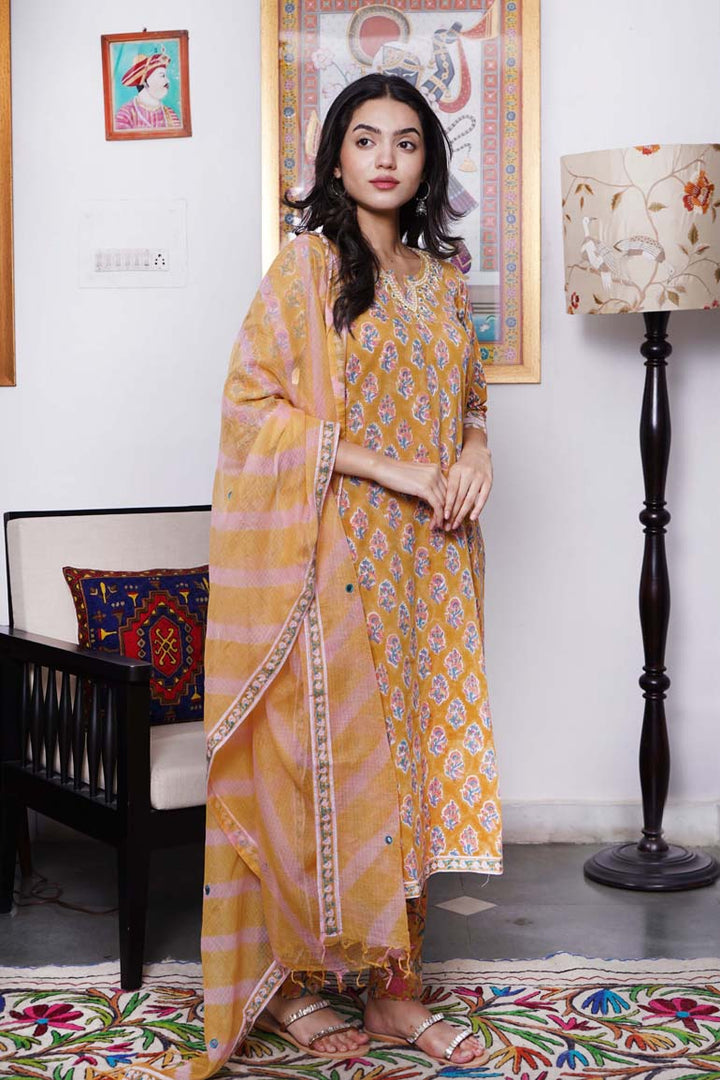 Mustard Pink Buti Zardozi Necklace Work Kurta Set