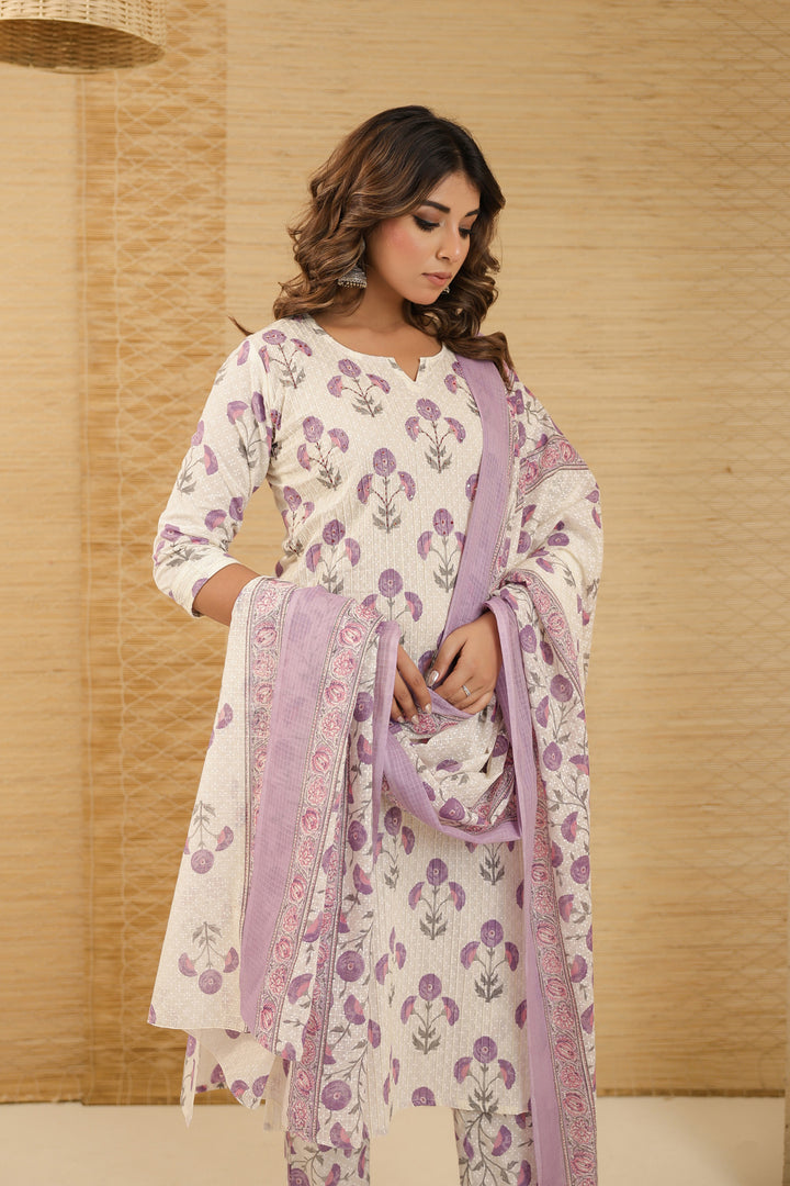 Puprle Mughal Buta Floral Kurta Set
