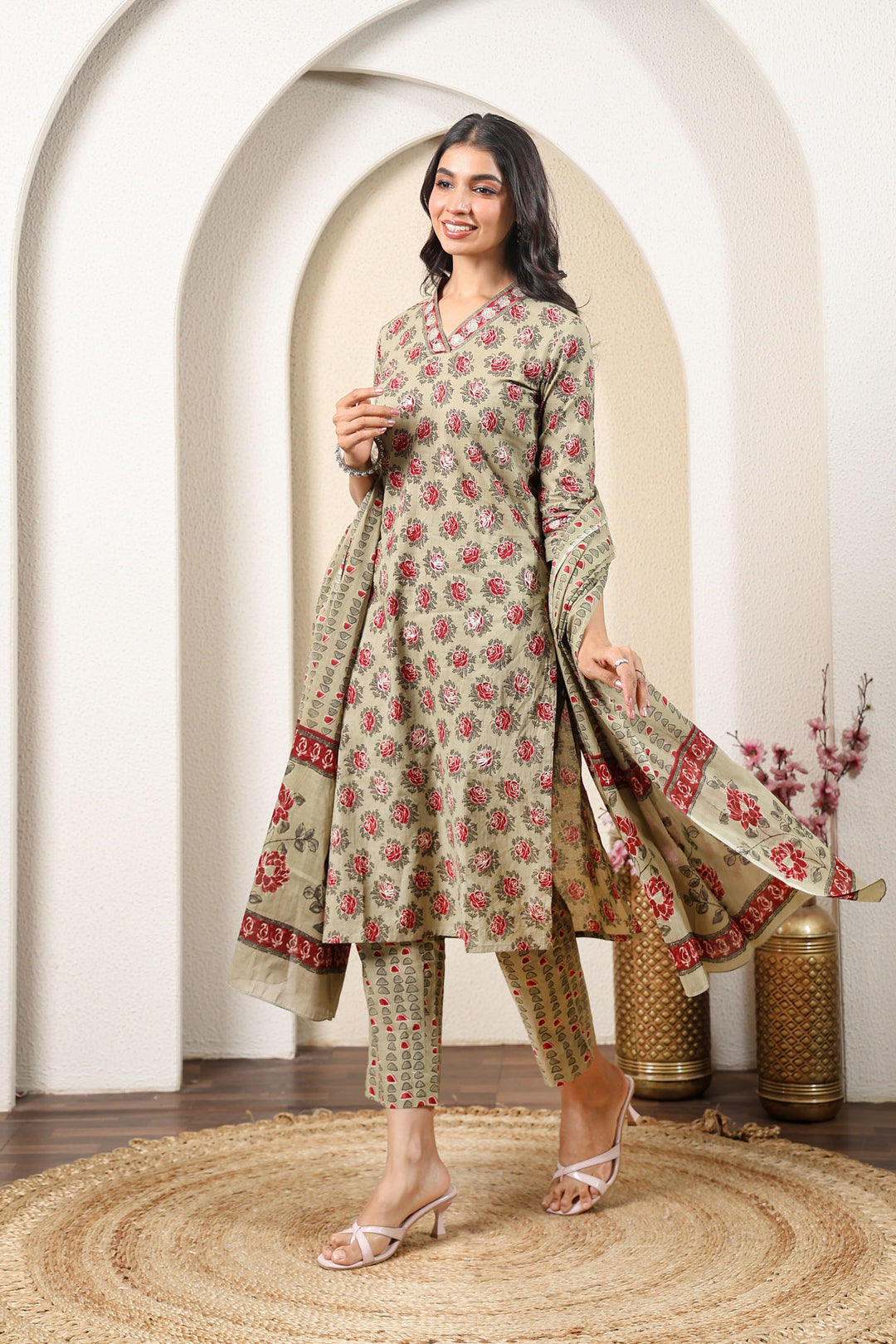 Grey Red Blossom Kurta Set