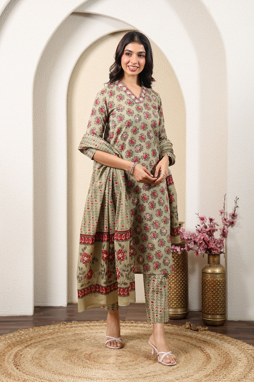 Grey Red Blossom Kurta Set