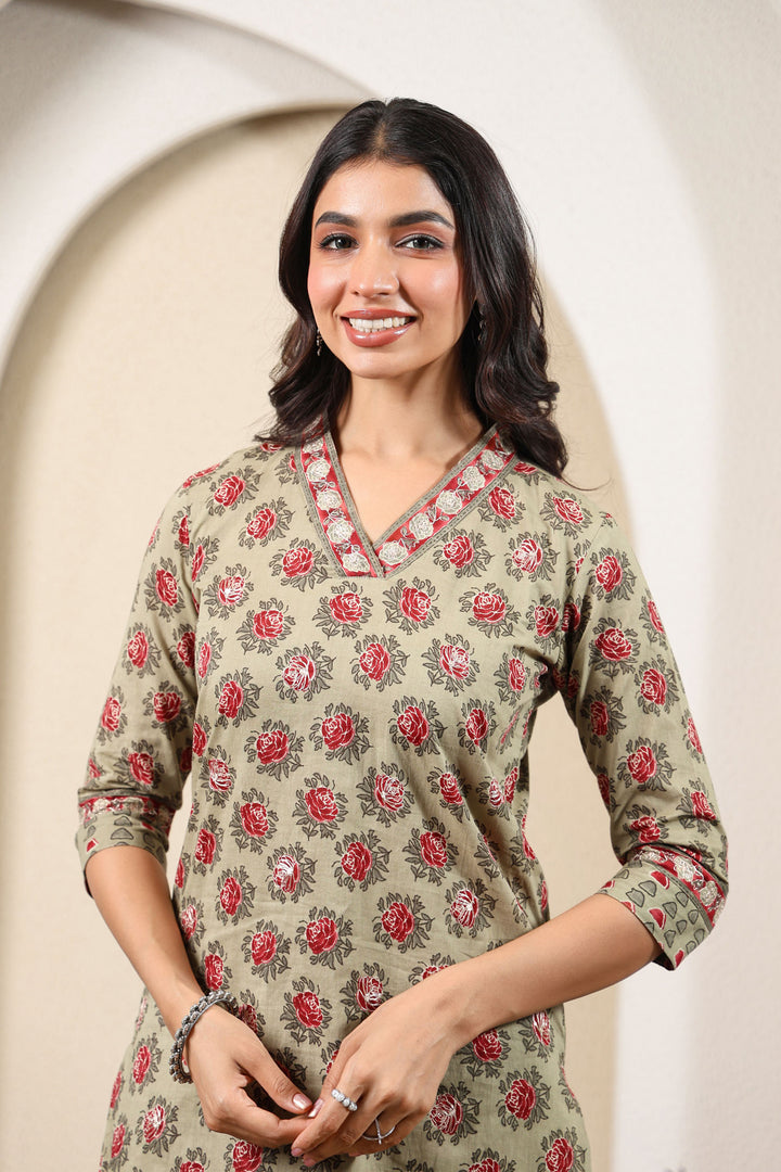 Grey Red Blossom Kurta Set