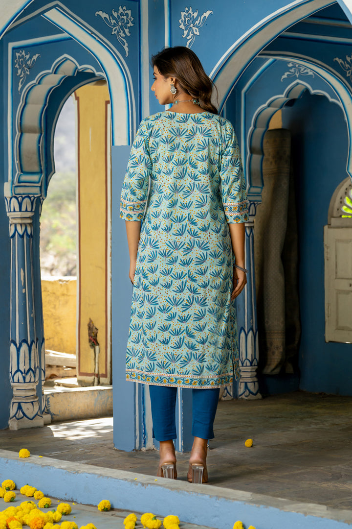 Blue Buti Floral Pintucks Kurti