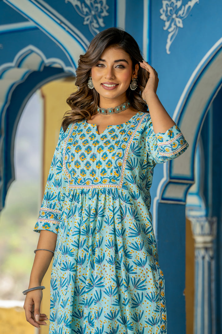 Blue Buti Floral Pintucks Kurti