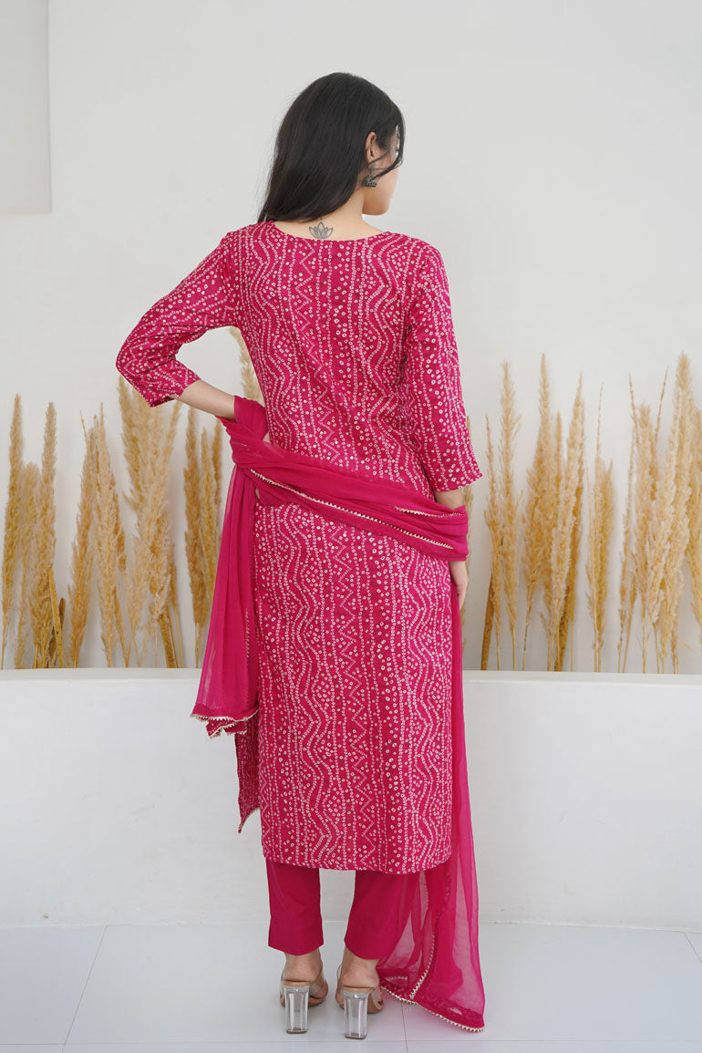 Pink Bandhej Necklace Kurta Set