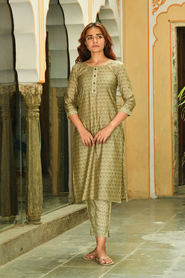 Green Buti Checks Print Set